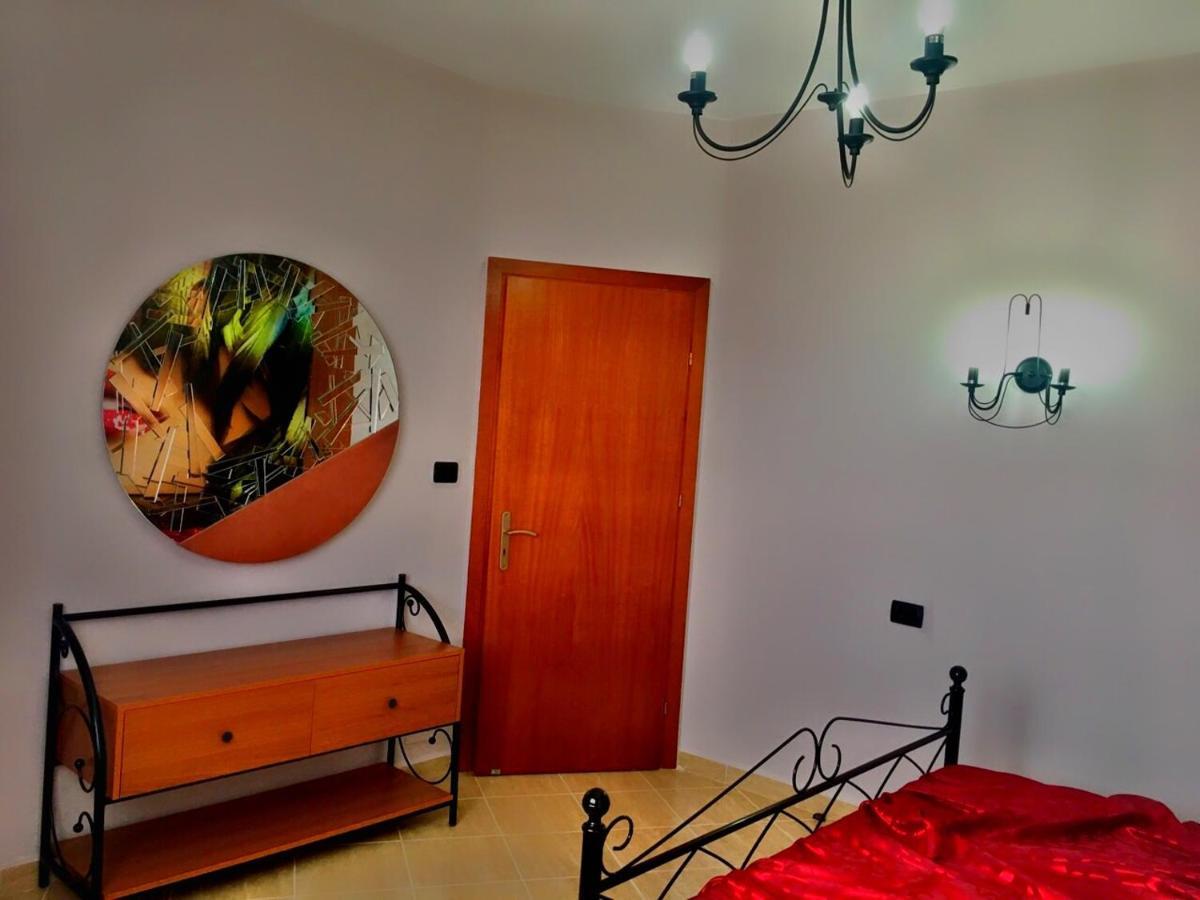 Luxury Holiday In Royal Apartment For King And Queen Sarandë Exterior foto